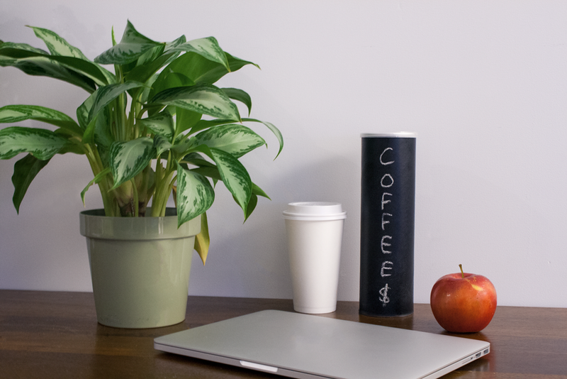 Illustration for article titled Transform Pringles Cans and Your Office with Four DIY Projects